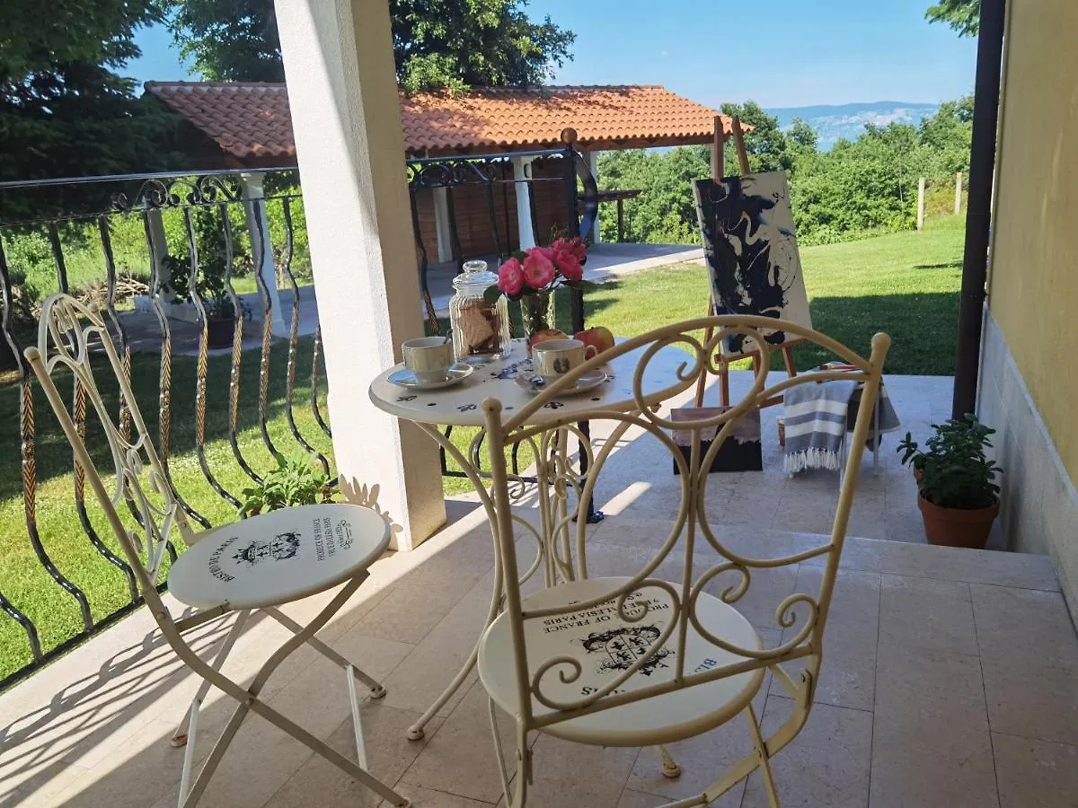 Apartment Luce Pićan