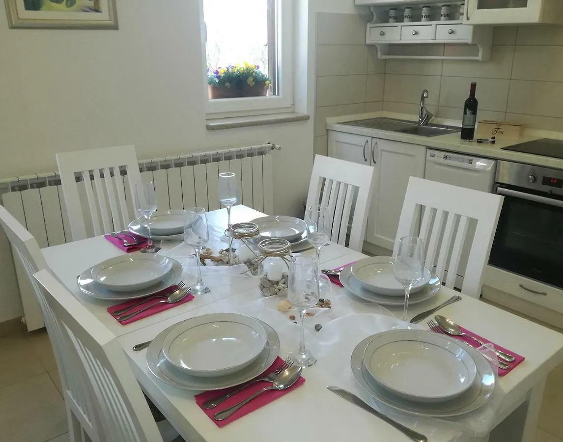Apartment Luce Pićan